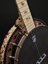 Charger l'image dans la galerie, Deering Zombie Killer III Banjo - Limited Edition
