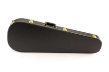 Charger l'image dans la galerie, Hardshell tear drop electric guitar case with heavy vinyl cover and plush interior lining, black exterior with gold hardware.
